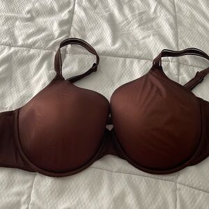 Victoria Secret 38D womens perfect lined bra. Used once.